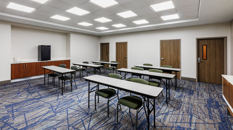 Holiday Inn Express & Suites Bossier cit Meeting