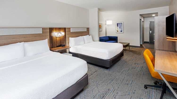 Holiday Inn Express & Suites Bossier cit Room
