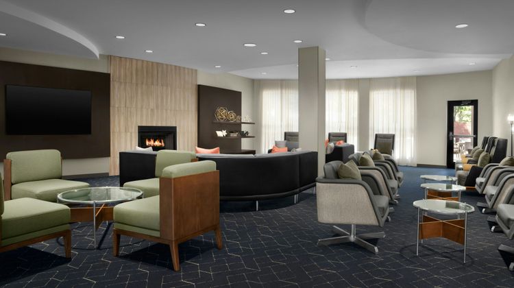 Courtyard by Marriott Blacksburg Lobby