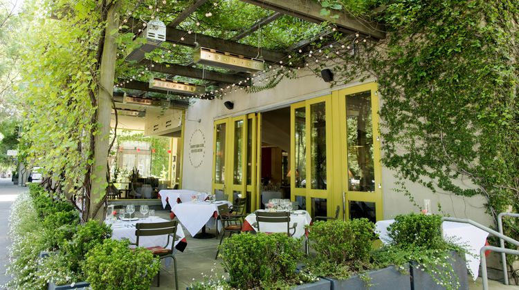 Hotel Healdsburg Exterior