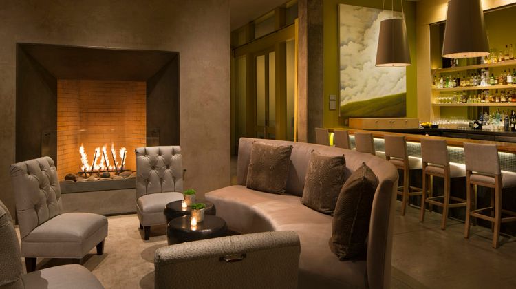 Hotel Healdsburg Lobby