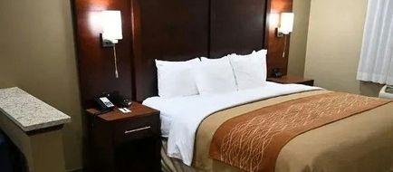 Giles Hotel Inn & Suites Room