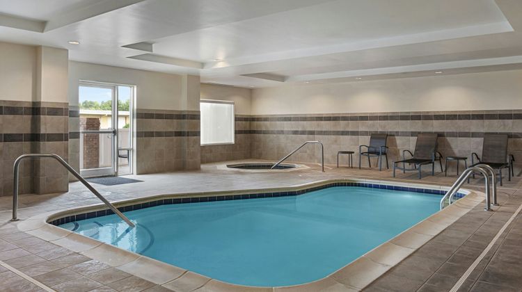 Fairfield Inn & Suites by Marriott Pool