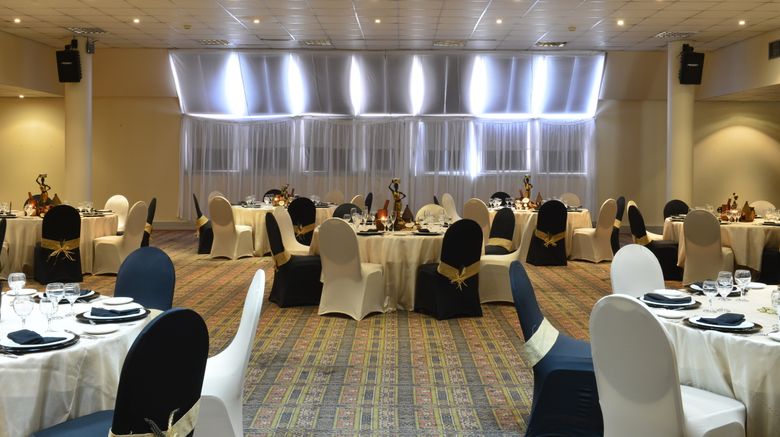 <b>Pestana Rovuma Hotel & Conference Center Meeting</b>. Images powered by <a href="https://www.leonardoworldwide.com/" title="Leonardo Worldwide" target="_blank">Leonardo</a>.