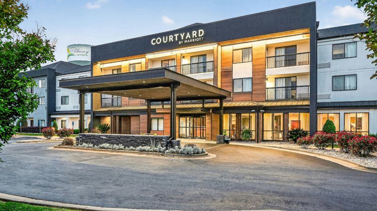 Courtyard Albany Exterior