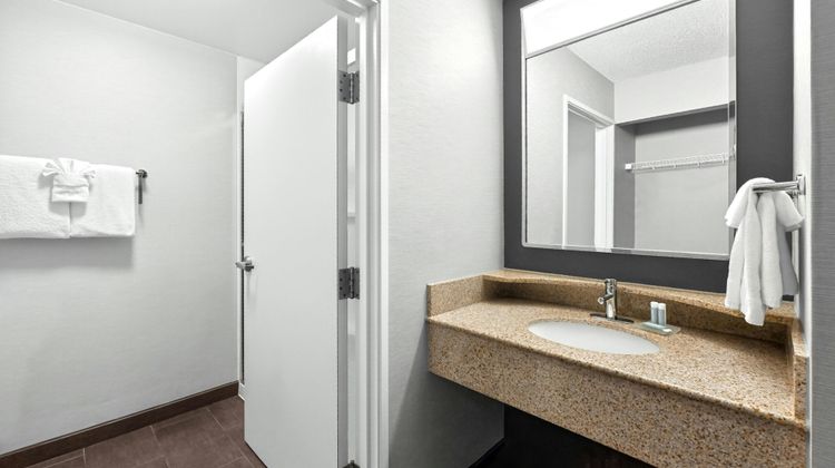 Courtyard Albany Room
