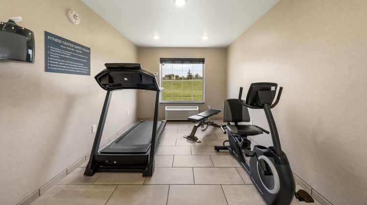 Cobblestone Inn & Suites Avoca Health Club