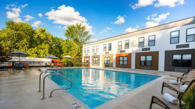 Red Roof Inn & Suites Middleborough Pool