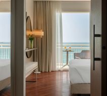 Hotel Delfino Taranto Exterior