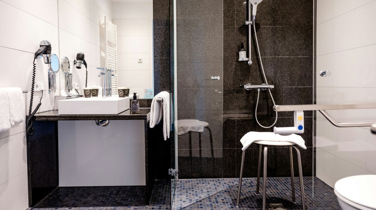Motel One Dusseldorf-Central Station Other