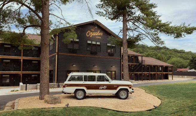 The Ozarker Lodge Exterior
