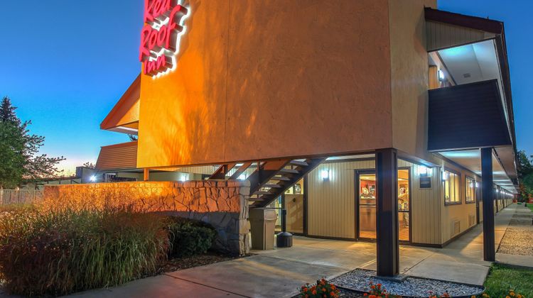 Red Roof Inn Michigan City Exterior