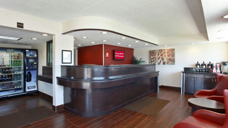 Red Roof Inn Michigan City Lobby
