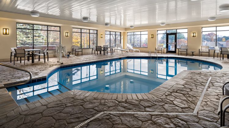 Holiday Inn Express Pool