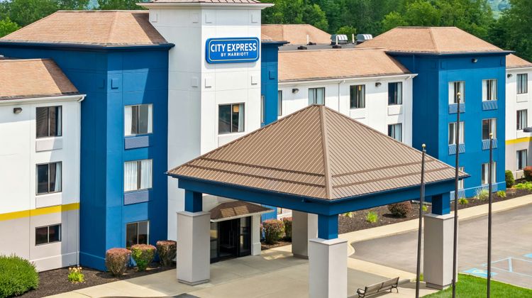 City Express Milford Cooperstown Exterior