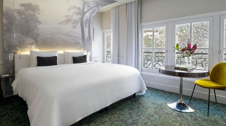 Renaissance Paris Nobel Tour Eiffel Hotel Room