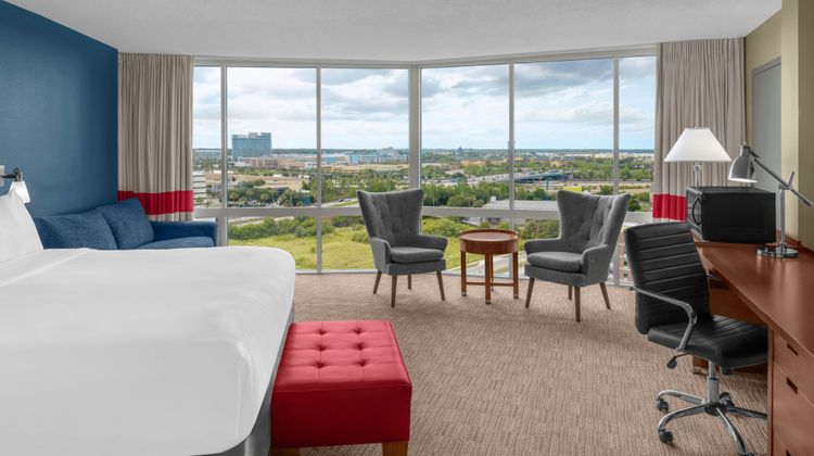 Four Points by Sheraton Orlando Intl Dr Suite