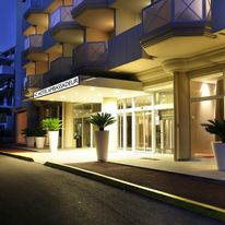 AC Ambassadeur Antibes- Juan les Pins