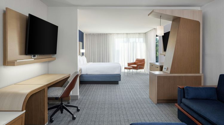 Courtyard Marriott Jacksonville Room