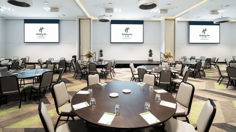 Holiday Inn Auckland Airport Ballroom