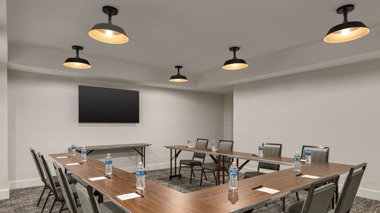 Staybridge Suites Wichita Meeting