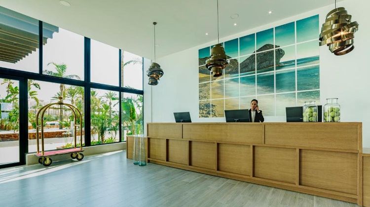 Cabogata Garden Hotel and Spa Lobby