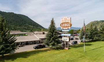 The Virginian Lodge