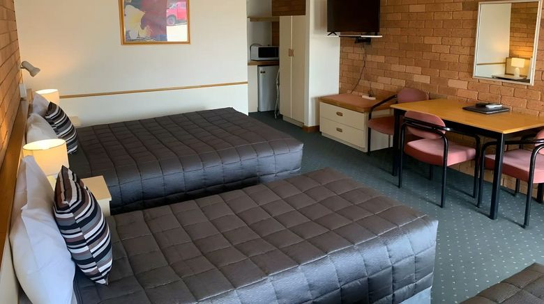 <b>Newell Motor Inn Room</b>. Images powered by <a href="https://www.leonardoworldwide.com/" title="Leonardo Worldwide" target="_blank">Leonardo</a>.
