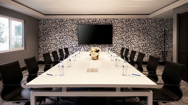 Montrose at Beverly Hills Meeting
