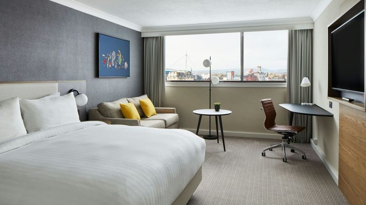 Cardiff Marriott Hotel Room