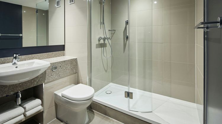 Cardiff Marriott Hotel Room
