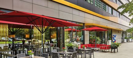 H4 Hotel Berlin Alexanderplatz Exterior