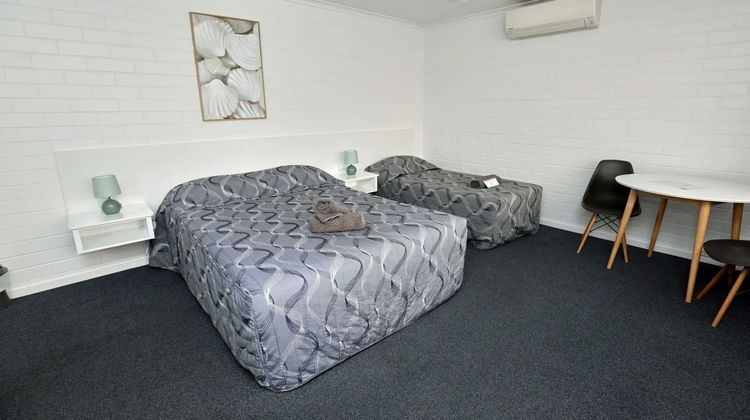 Dalby Manor Motor Inn Room