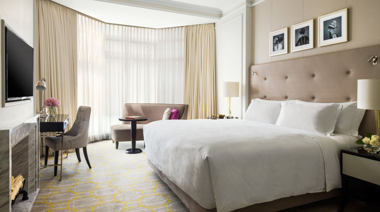 The Langham, Hong Kong Room