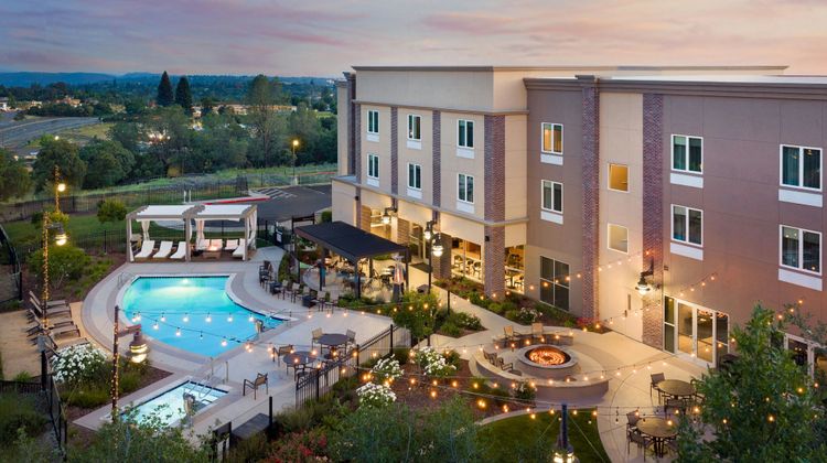 Hotel Vista Sierra Exterior