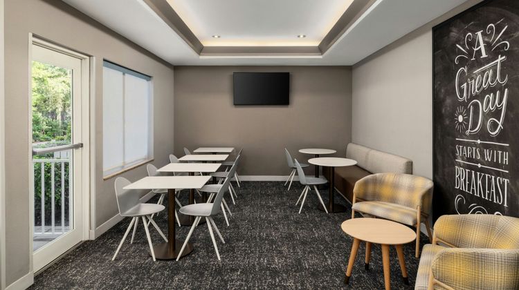 TownePlace Suites Butler Blvd Restaurant