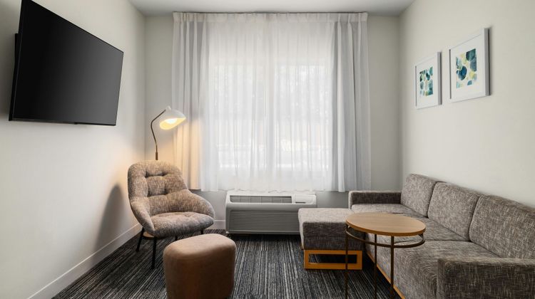 TownePlace Suites Butler Blvd Room