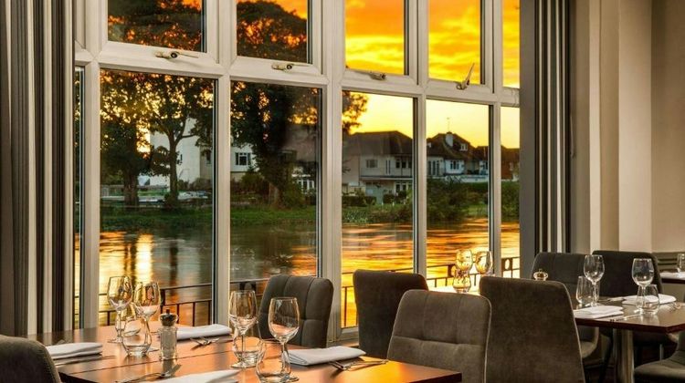 Staines Hotel Restaurant