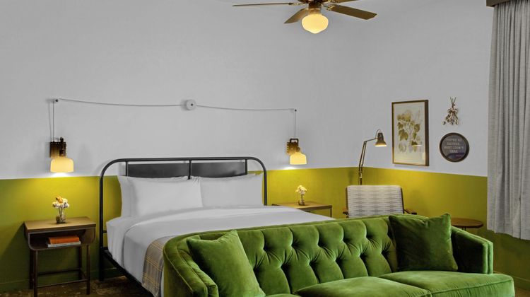 Cotton Court Hotel Suite