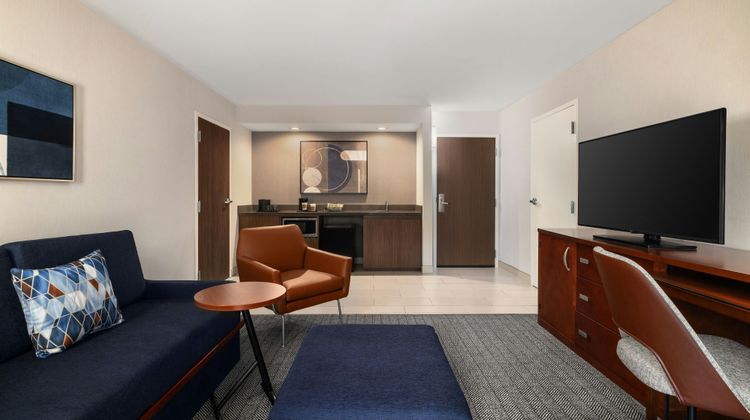 Courtyard Beckley Marriott Room