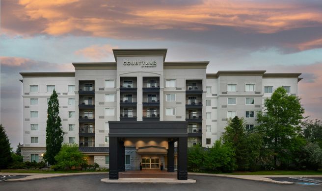 Courtyard by Marriott Toronto Markham Exterior