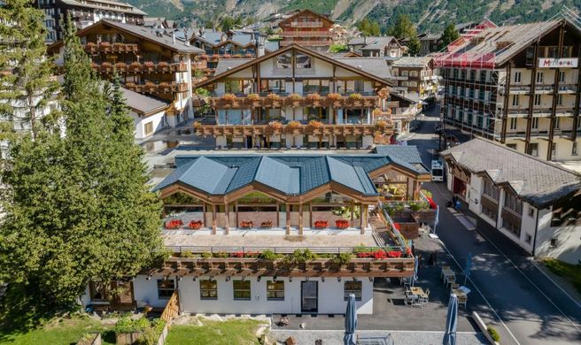 Walliserhof Grand Hotel & Spa Exterior