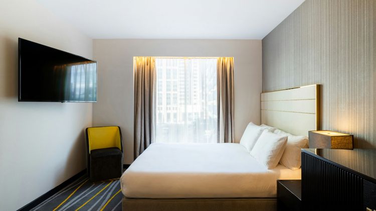 Leonardo Hotel London Aldgate Room