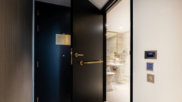 Leonardo Hotel London Aldgate Room
