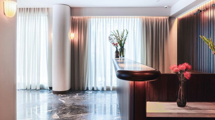 Leonardo Hotel London Aldgate Lobby