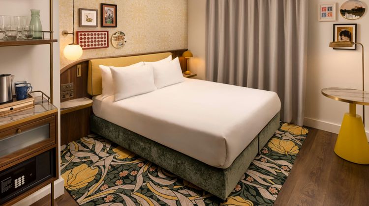 The Cura Hotel Kensington Room