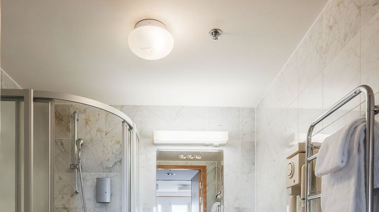 2Home Stockholm South Room