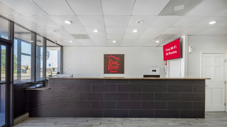 Red Roof Inn Hampton Lobby