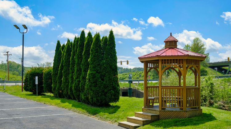 Red Roof Inn Hillsville Exterior
