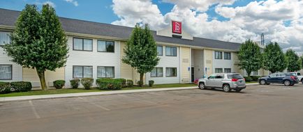 Red Roof Inn Kokomo Exterior